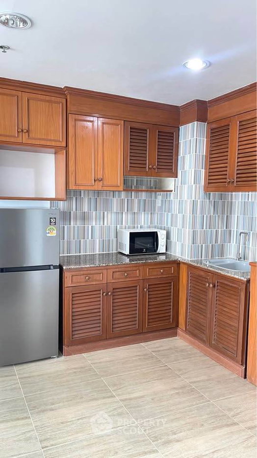 picture High-Floor 2-BR Condo, 50 Sqm Baan Pathumwan near BTS Ratchathewi (ID 3050766) - 8/24