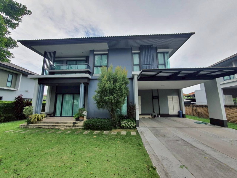 Houses for sale : Affordable Single House for Sale – Habitia Yard Ramindra, Bangkok Near Fashion Island  Land area: 110 sq.w. (440 sq.m.) 4 Bedrooms, 3 Bathrooms