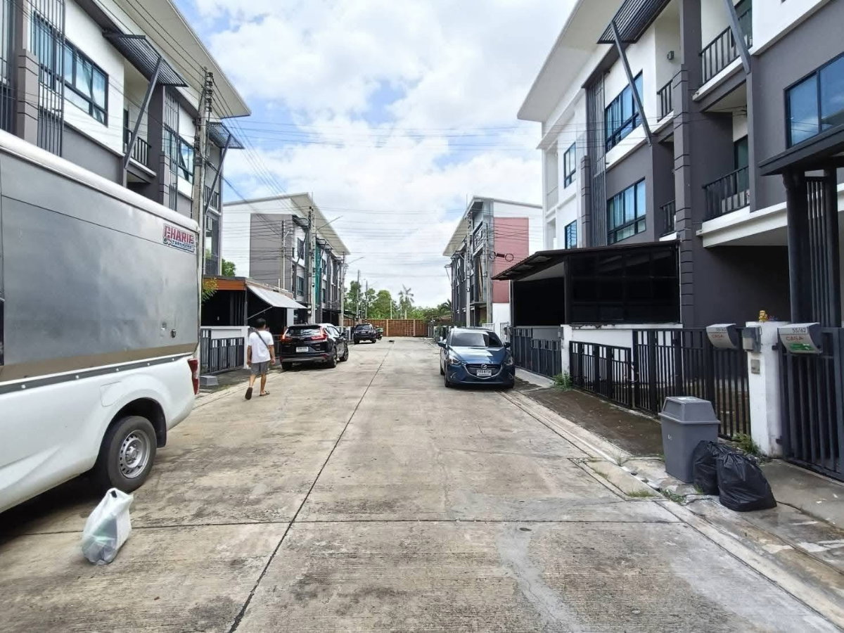 รูป 🏡 ให้เช่า ทาวน์โฮม 3 ชั้น Casa City วงแหวน–ลำลูกกา คลอง 5 3 ห้องนอน 4 ห้องน้ำบ้านพร้อมเข้าอยู่ ทำเลดี ติดถนนลำลูกกา ✅ - รูปที่ 2/10