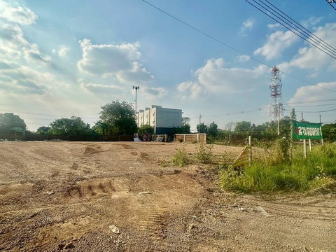 FOR RENT LAND PROPERTY 75000 BAHT per MONTH