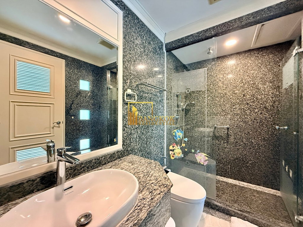 รูป Lumpini Park View | Elegant 3 Bed Condo Near One Bangkok - BR61751CD - รูปที่ 30/41