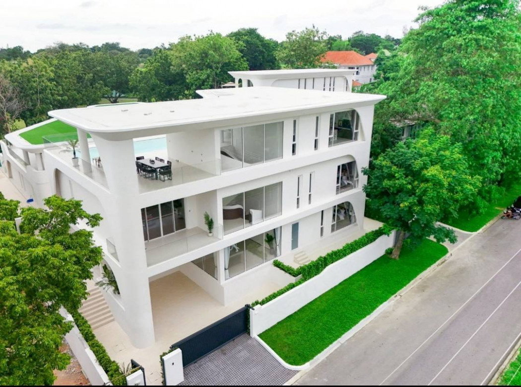 รูป For Sale - ขายBig V – Type C Luxury Pool Villa พูลวิลล่าสุดหรู 3 ชั้น ดีไซน์ Modern Luxury พร้อมวิว Big Buddha | Rare High-End Residence - รูปที่ 1/12