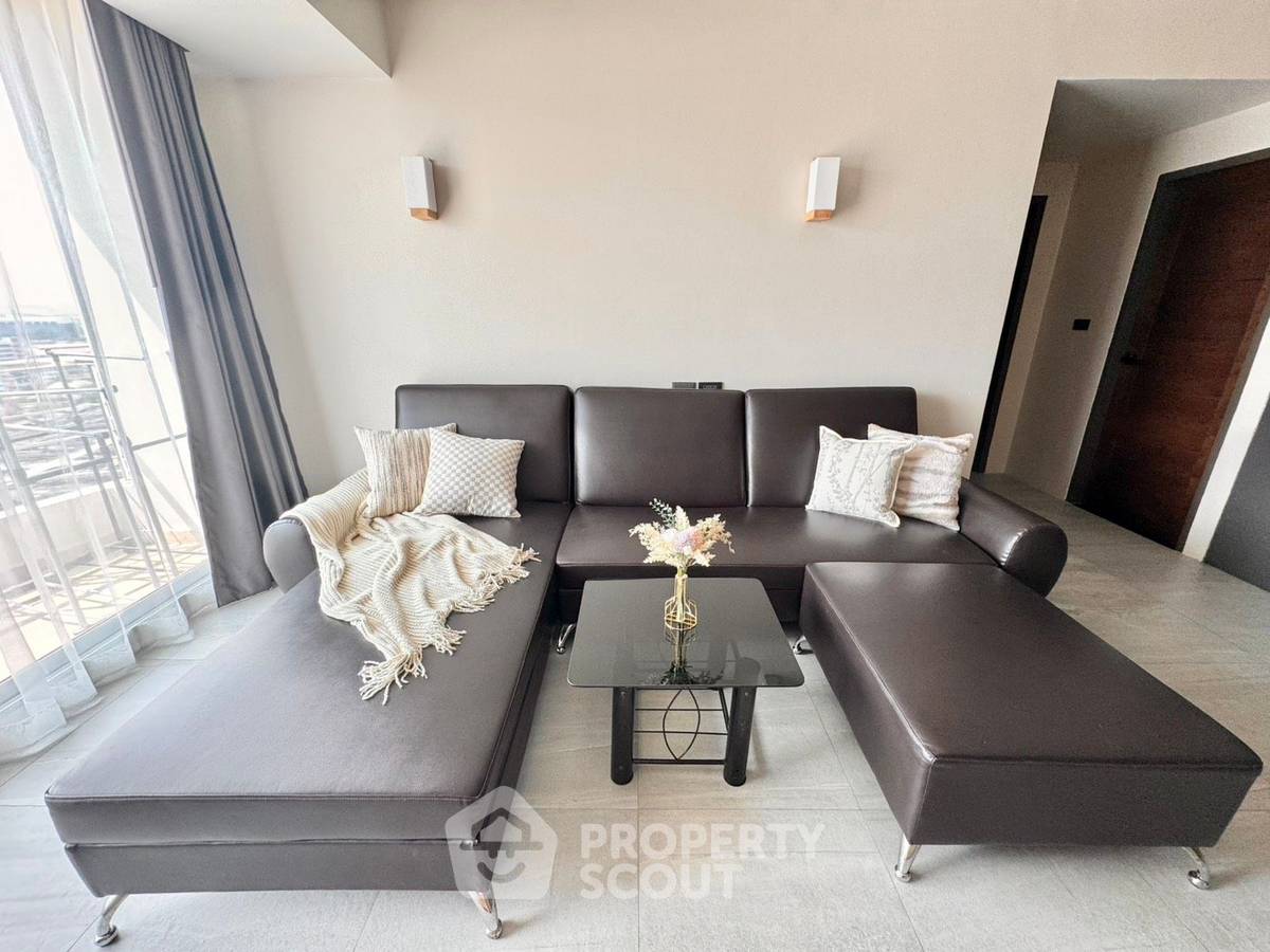 picture 2-BR Condo At Supalai Park Phaholyothin, Near BTS Ha Yaek Lat Phrao (ID 3051300) - 5/12