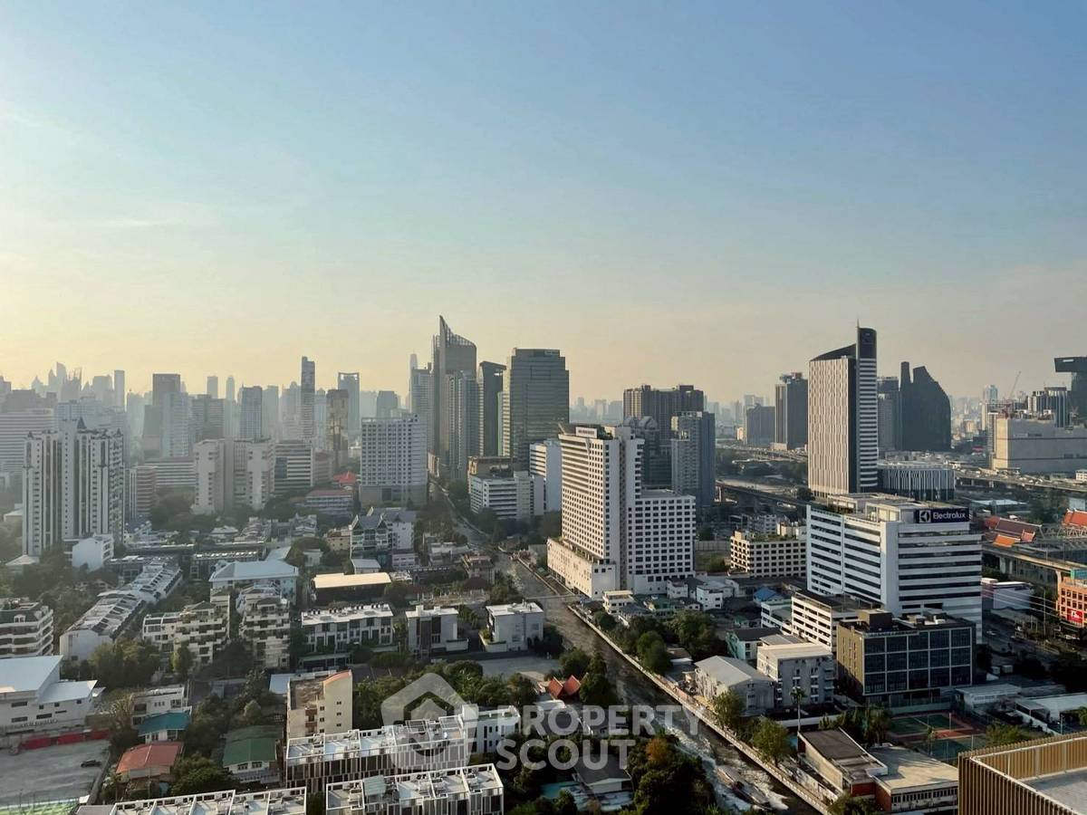 รูป คอนโด 3 ห้องนอน ชั้นสูง 28 สูง 145 ตร.ม. ศุภาลัย โอเรียนทัล สุขุมวิท 39 ใกล้ MRT เพชรบุรี (ID 3047792) - รูปที่ 8/14
