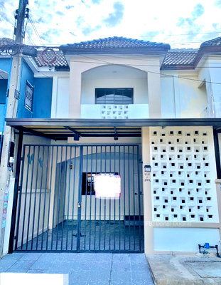 Townhouses for sale Pathumthani : 🔥 FOR SALE | 🏡 Narumon Villa 3 Rangsit–Khlong 9 | Near Rangsit–Nakhon Nayok Road & RMUTT