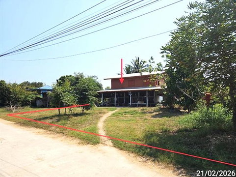 HOME 200 Sq.w. Bang Rakam Phitsanulok for 1.4M