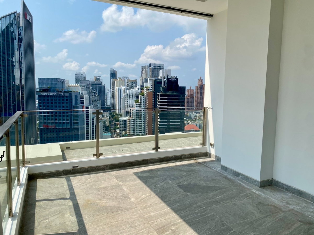 รูป ให้เช่าคอนโด The Diplomat 39 Ultimate Luxury Living Penthouse 3 ชั้น ใจกลางสุขุมวิท 39 เพียง 100 เมตรจาก BTS พร้อมพงษ์ ติด EmQuartier / Emporium - รูปที่ 9/15
