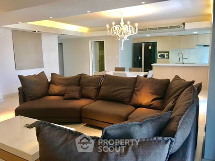คอนโด 3 ห้องนอน 190 ตร.ม. Royal Castle Sukhumvit ใกล้ BTS พร้อมพงษ์ 400 ม. (ID 1491224)