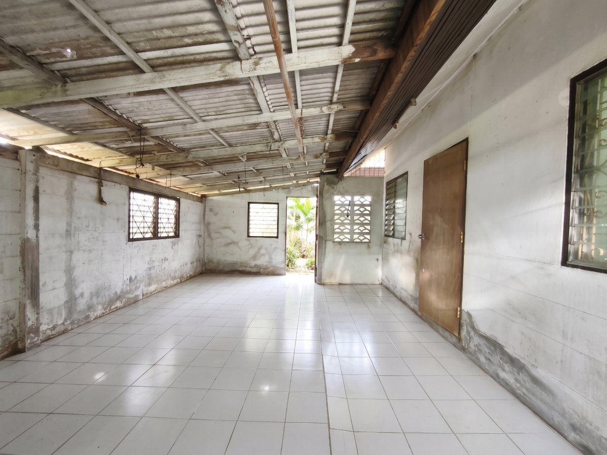 รูป 🚨 บ้านเดี่ยว ทำเลร่มเกล้า ใกล้ Airport Rail Link ลาดกระบัง 🏡 หมู่บ้านร่มสุข วิลเลจ 4 🔥 เพียง 1.99 ล้านบาท เท่านั้น! - รูปที่ 2/18