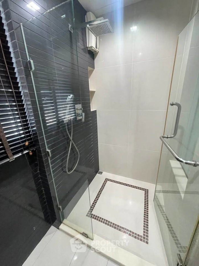 รูป ชั้น 31 คอนโด 1-BR Rhythm Ratchada-Huaikwang ใกล้ MRT Huai Khwang เพียง 100 ม. (ID 3051153) - รูปที่ 9/9