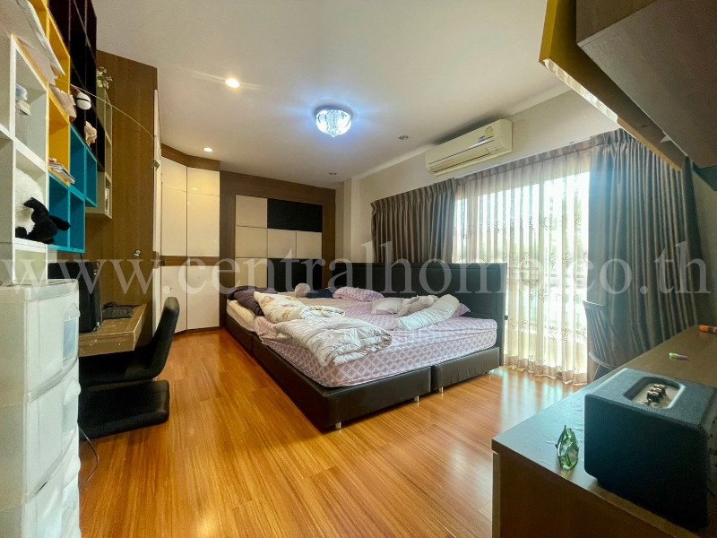 รูป บ้านเดี่ยว 3 ชั้น หมู่บ้าน เมืองทองธานี โครงการ 2 บ้านสวย พร้อมอยู่ ราคาถูก - รูปที่ 11/15