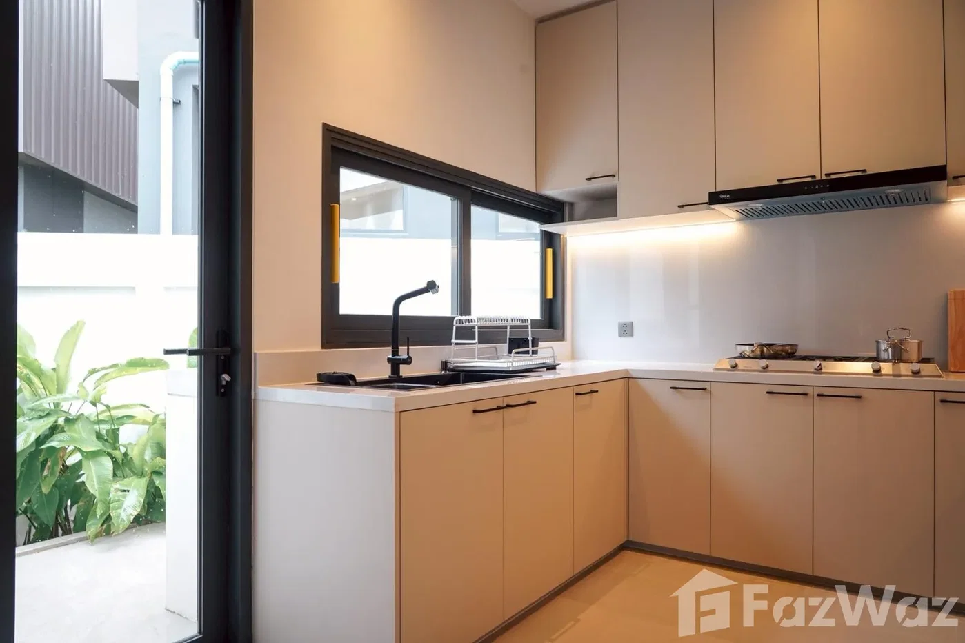 รูป วิลล่าให้เช่า 4 ห้องนอน ในโครงการ Boat Avenue Residence 5876307 - รูปที่ 32/40