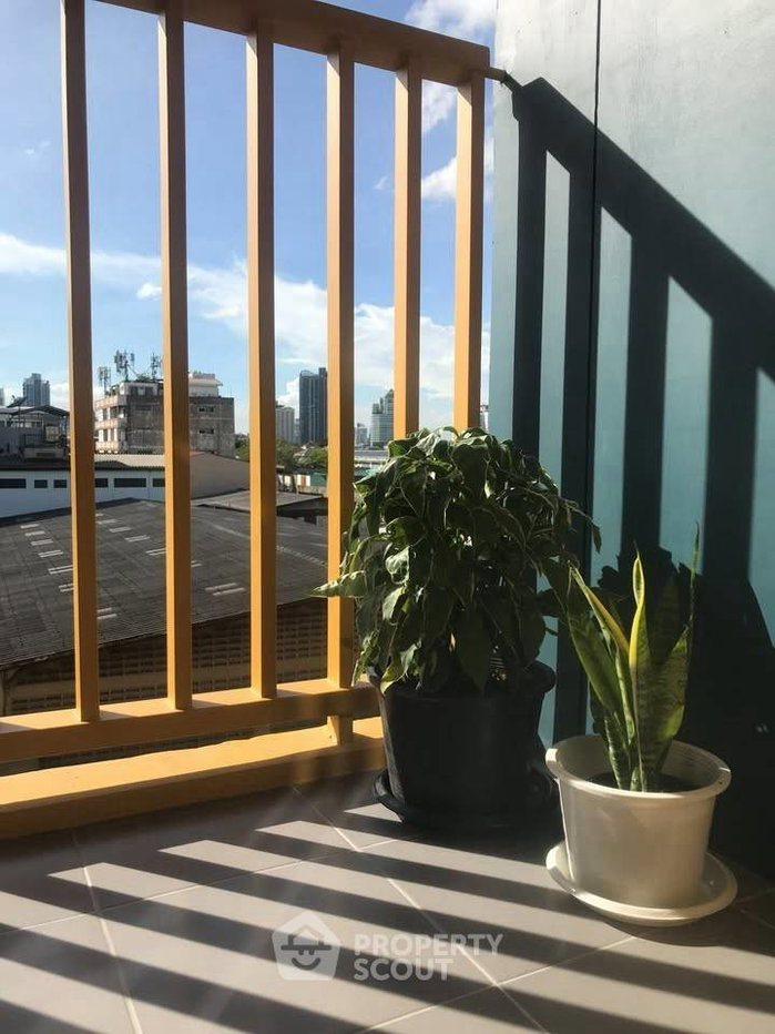 picture 1-BR 32 Sqm Condo At The Base Sukhumvit 50, 5th Floor Near BTS On Nut (ID 2366466) - 6/10