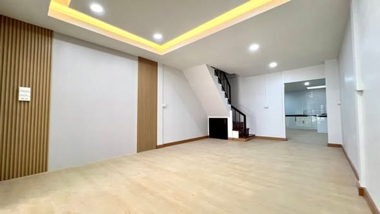 ขายทาวน์โฮม 3 ห้องนอน 18 ตร.ว. บ้านเสนาวิลล่า 84
