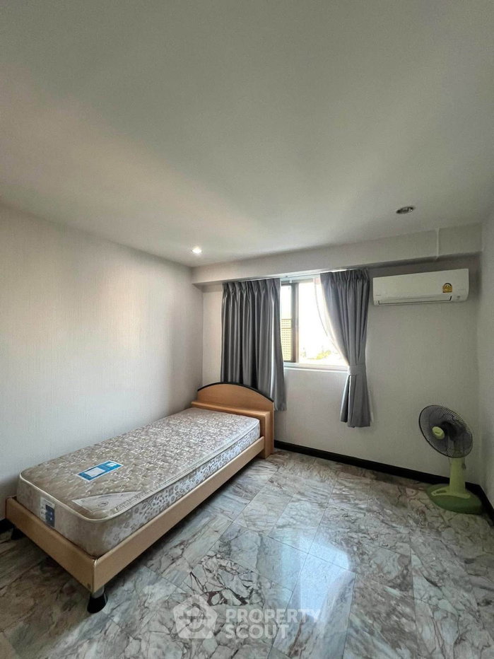 รูป คอนโด 3 ห้องนอน ขนาด 165 ตร.ม. ที่ Royal Castle Sukhumvit ใกล้ BTS พร้อมพงษ์ 400 ม. ชั้น 21 (ID 3051365) - รูปที่ 7/10