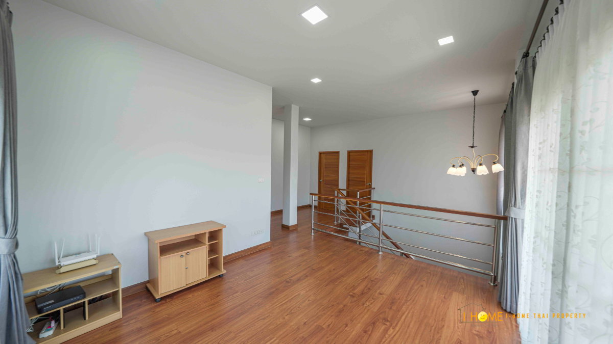 picture  Spacious 2-Storey Detached House for Rent - 26/43