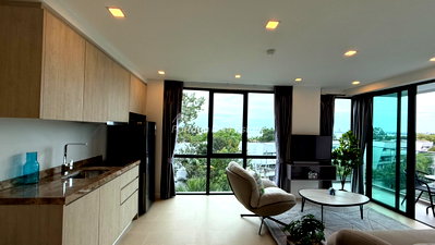 Condos for sale : 🛏️ 1 Bed - 🛁 1 Bath - 🏙️ Sea View - 🌏 FOREIGN name - 🏢 Sea Zen Condominium Bang Saray - Ref: SZEN19