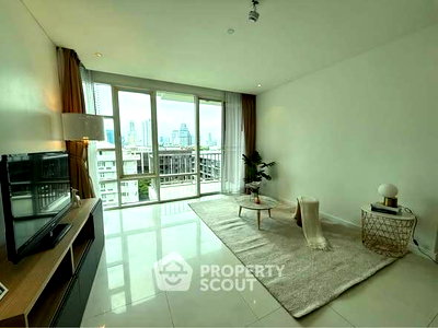 Condos for sale : Pet-Friendly 2-BR 96 Sqm Condo For Sale At Fullerton Sukhumvit, 400m To BTS Ekkamai (ID 3050756)