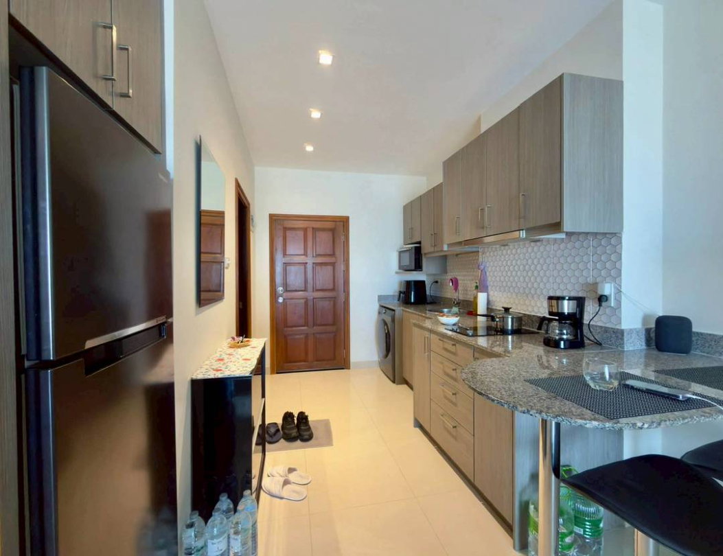 picture View Talay5 - Large Studio Unit 52.6Sq.m with Sea View + City View - 7/10