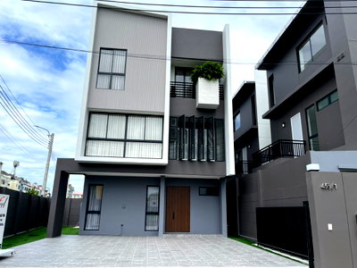 Home office for sale Assumption University Huamark Campus (Abac Huamark) : Feel Town Lat Phrao 101, PRIVACY IS THE NEW LUXURY 