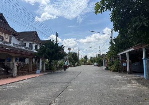 บ้านแฝด 52.5 ตร.วา บ้านสหะวิริยะ   ไม่ปรากฏชื่อ อำเภอหาดใหญ่ จังหวัดสงขลา 3.8M