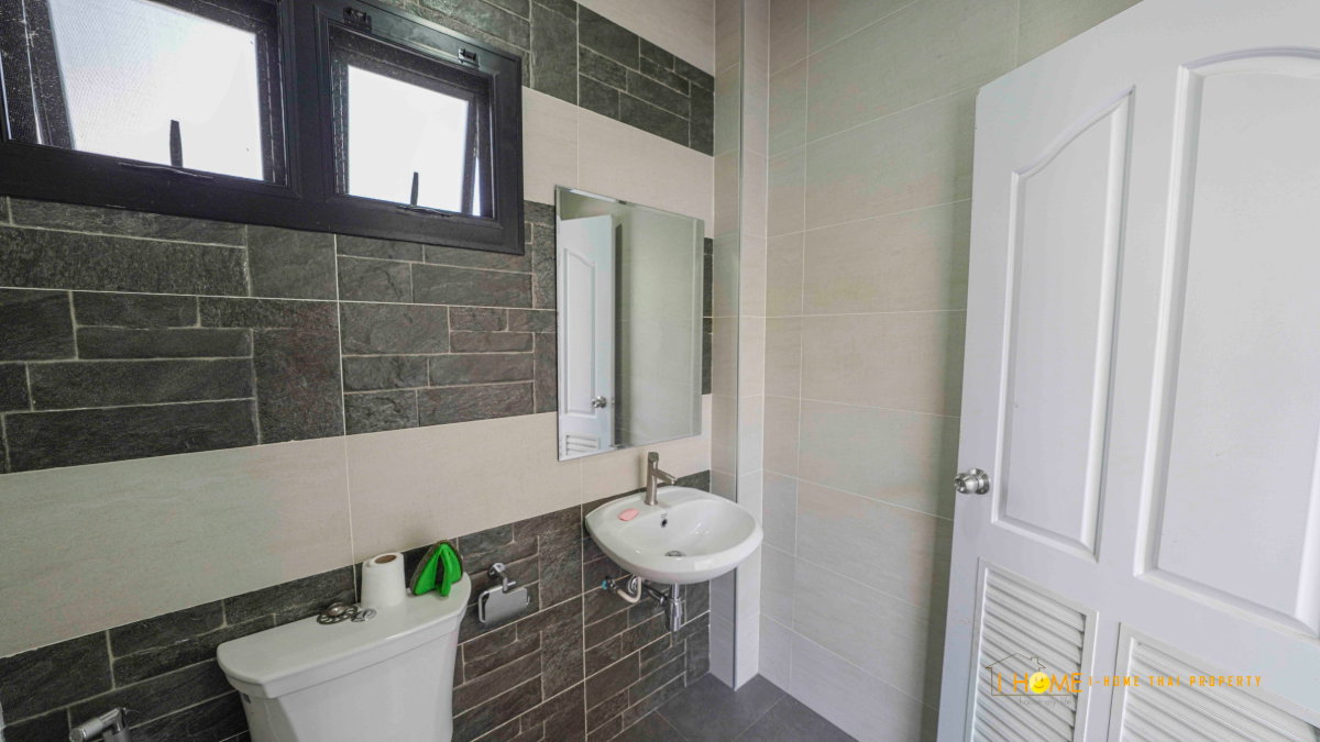 picture  Spacious 2-Storey Detached House for Rent - 43/43