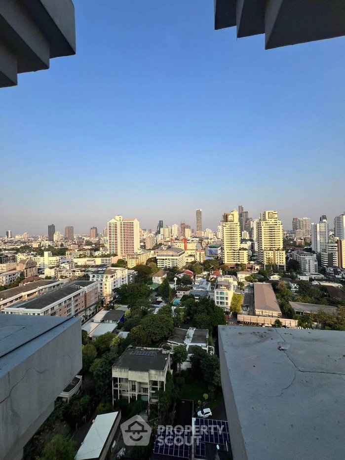 รูป คอนโด 3 ห้องนอน ขนาด 165 ตร.ม. ที่ Royal Castle Sukhumvit ใกล้ BTS พร้อมพงษ์ 400 ม. ชั้น 21 (ID 3051365) - รูปที่ 9/10