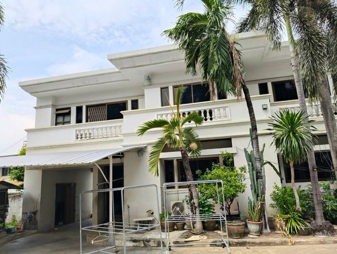 ขายบ้านเดี่ยว 7 ห้องนอน 600 ตร.ม. 121 ตร.ว. เขตดินแดง