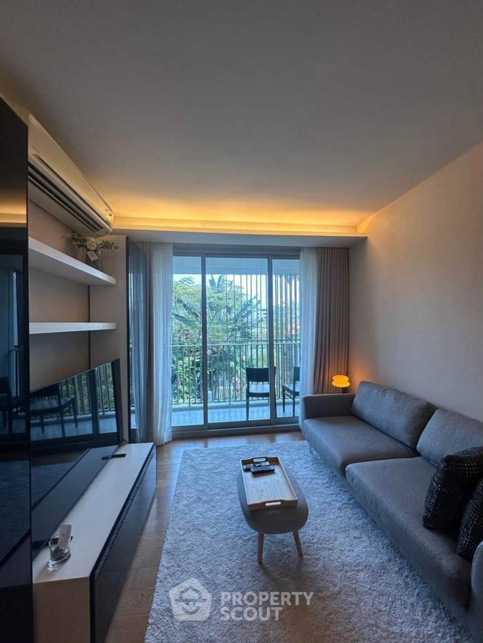 picture 1-BR Condo At Via 31, 47 Sqm, 4th Floor Near MRT Sukhumvit (ID 1553379) - 1/10