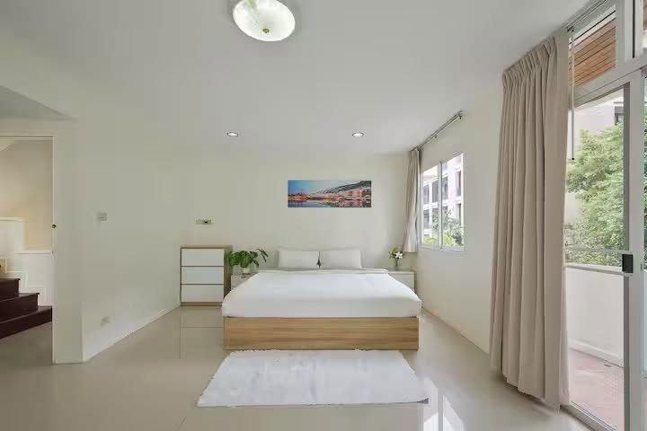 picture 📢 5-Bedroom Single House for Rent near Emporium - 19/34