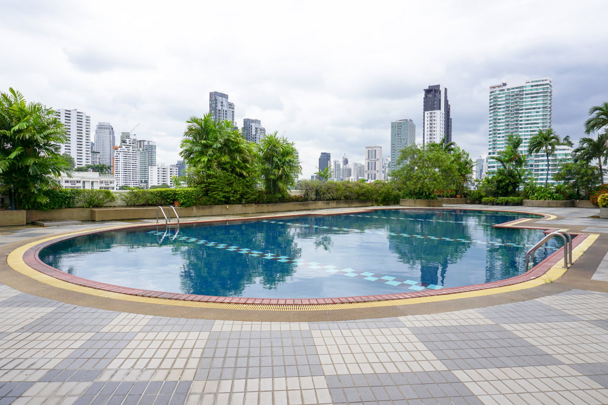 picture For sale 2 connected condos, Modern Town, Khlong Tan, Phra Khanong, Bangkok - 18/21