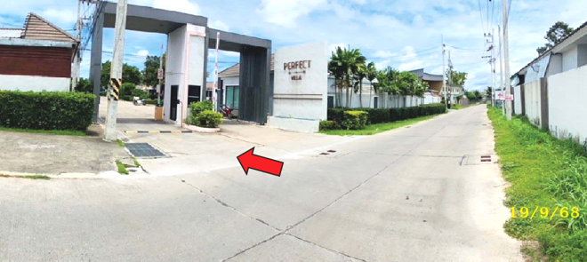 picture TOWN HOUSE 22.5 Sq.w. Si Racha Chonburi for 1.8M - 3/10