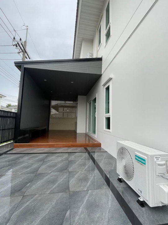 รูป  ให้เช่าบ้านเดี่ยว 2 ชั้น ในโครงการคุณภาพ พร้อมเฟอร์นิเจอร์ครบ  #AMR-H0316 - รูปที่ 17/18