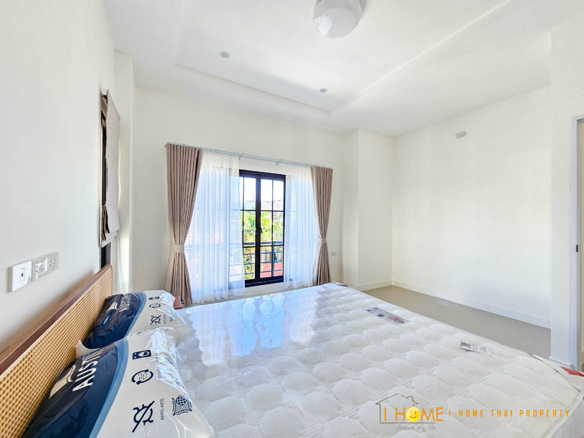 picture Fully Furnished 4-Bedroom Detached House for Rent | Small Pets Allowed - 22/28