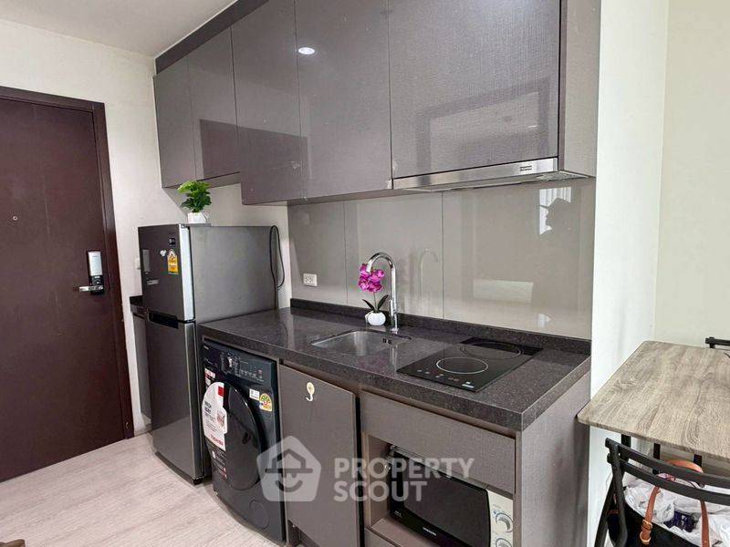 picture Well-Priced 2-BR 44 Sqm At Rhythm Asoke, 20th-Floor, 300m MRT Phra Ram 9 (ID 3046257) - 6/12