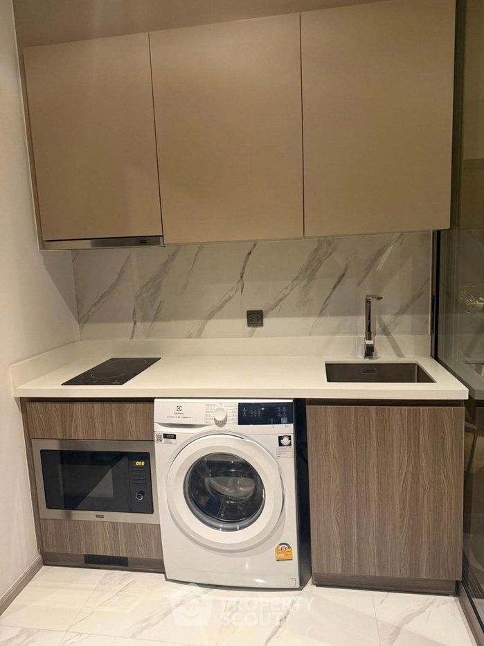 รูป คอนโด 1 ห้องนอน ให้เช่า Rhythm Ekkamai Estate ชั้น 18 ใกล้ BTS ทองหล่อ (ID 3054172) - รูปที่ 4/4