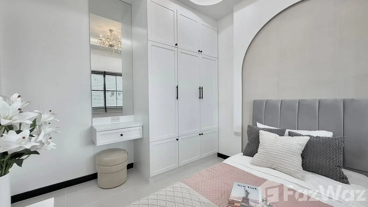 picture Modern Home with Premium Free Upgrades in a Prime Location 6543671 - 35/35