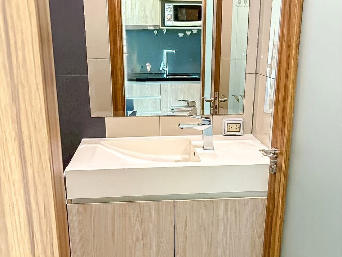 picture Laguna Beach Resort 2 for Sale Studio Condo High Floor - 4/4