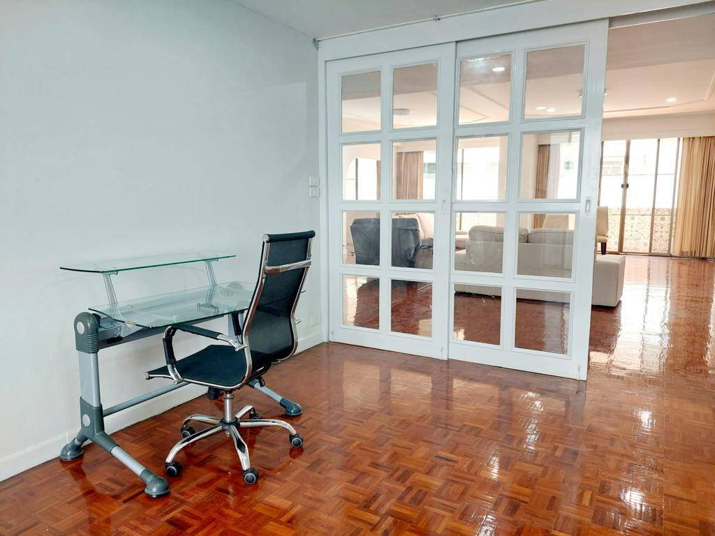 picture A Rare Opportunity in Central Sukhumvit - 10/26
