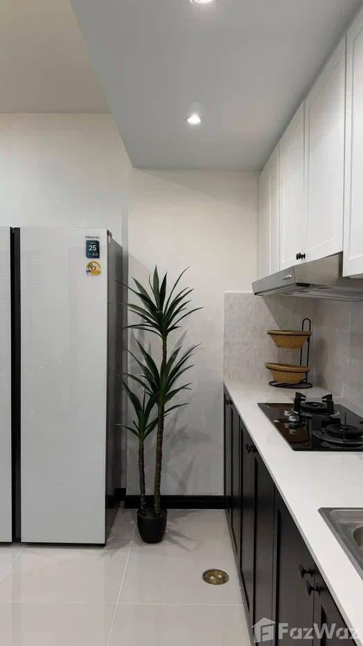 picture Modern Home with Premium Free Upgrades in a Prime Location 6543671 - 16/35