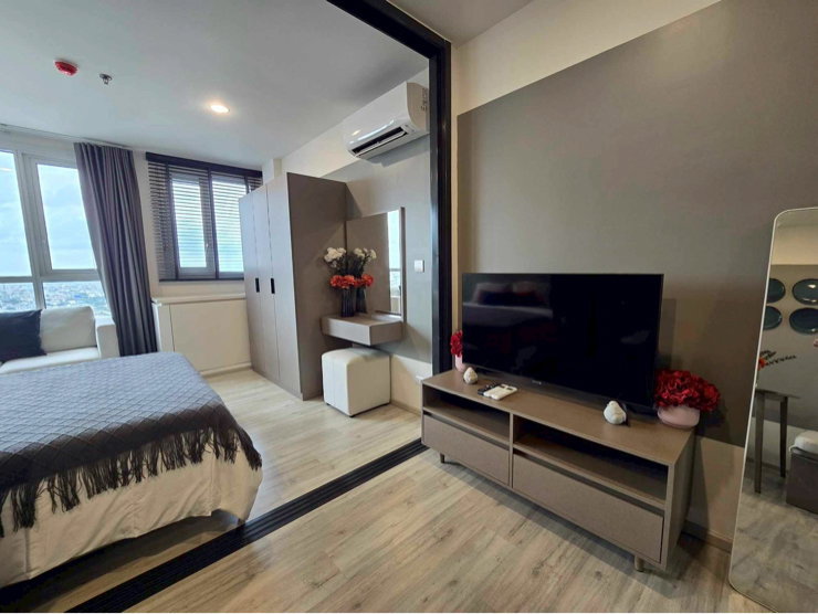 picture 📍XT HUAIKHWANG✨ Fully Furnished (1Bed 1Bath) Area 30 SQM. Fl.40 Building A✨Rent 17,000/month ✅ 𝐋𝐢𝐧𝐞 : @𝐬𝐚𝐧𝐡𝐚𝐩𝐫𝐨𝐩𝐞𝐫𝐭𝐲📲095-6922871 - 8/11