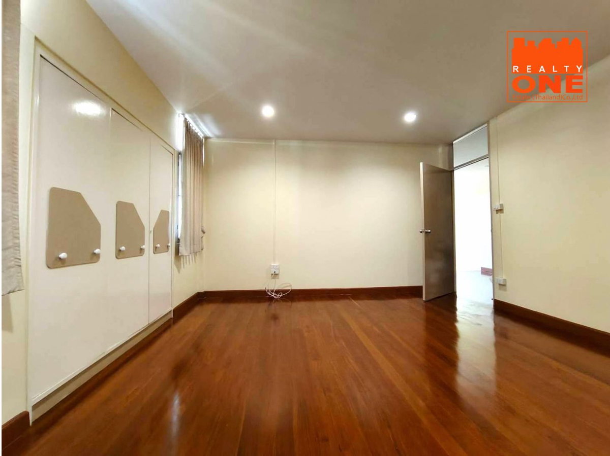 รูป ให้เช่า บ้านเดี่ยว 99 ตารางวา 5 ห้องนอน รีโนเวทแล้ว หมู่บ้านทิพวัล ใกล้รถไฟฟ้าสถานีทิพวัล สงบน่าอยู่มาก - รูปที่ 18/20