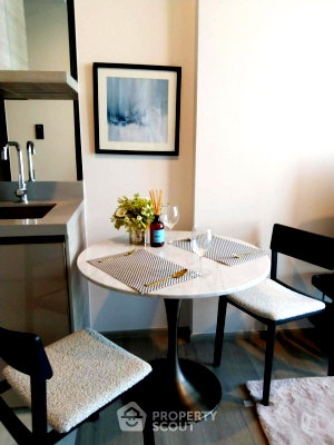 Condos for rent : 60m To MRT Phahon Yothin | 1-BR At The Crest Park Residences (ID 3054204)