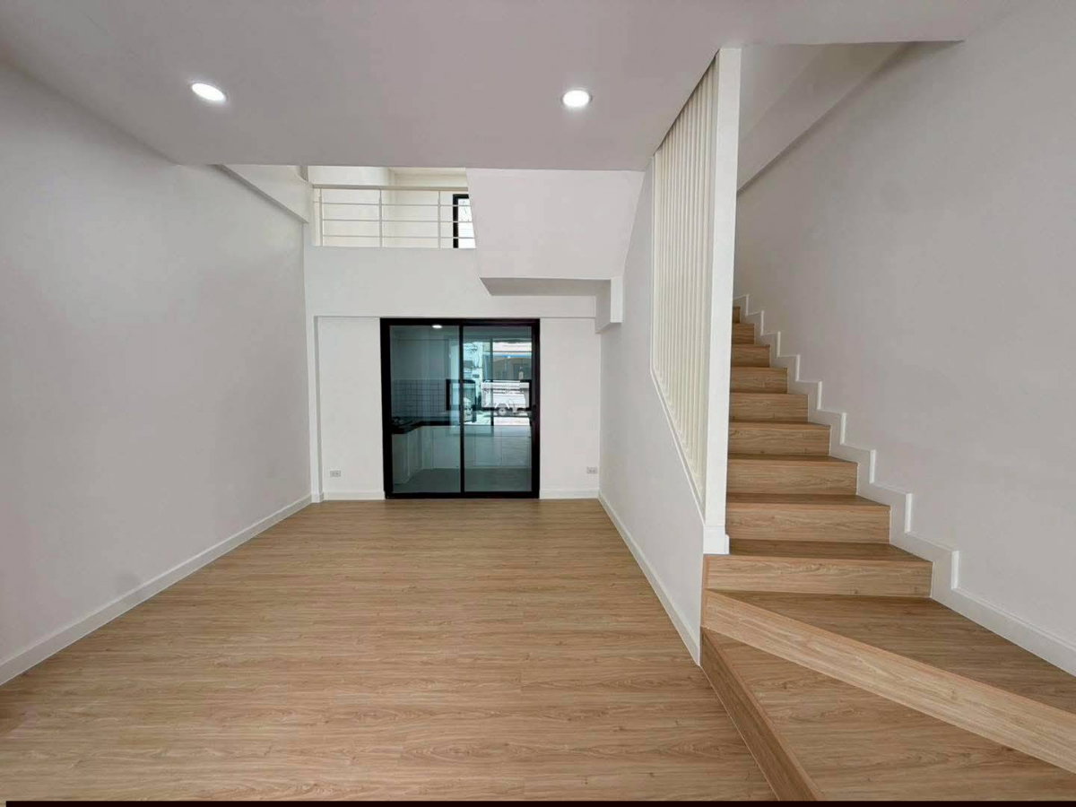 รูป ⭐✨RH-061 ขายทาวน์โฮมสรานนท์ ถนนติวานนท์ ✨⭐ - รูปที่ 3/20