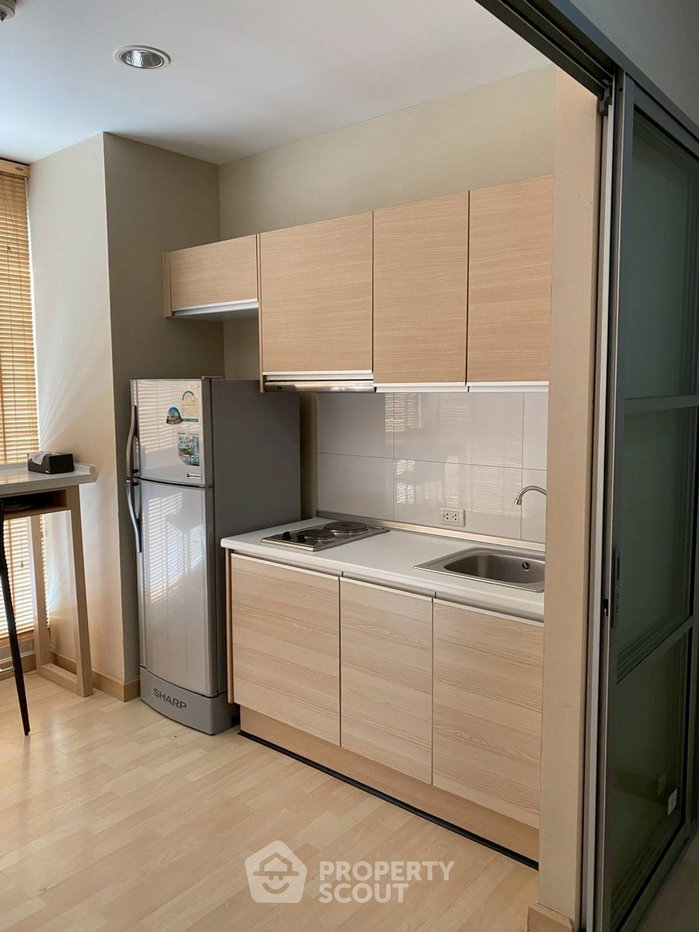 picture 1-BR Condo In Rhythm Ratchada, 100m to MRT Ratchadaphisek (ID 2468800) - 2/8