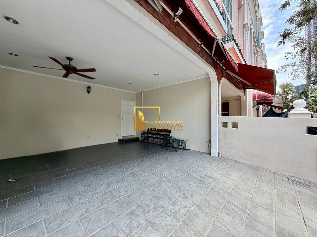 picture Baan Klang Krung | Spacious 4 Bedroom Townhouse in Thonglor - BR49091TH - 4/51