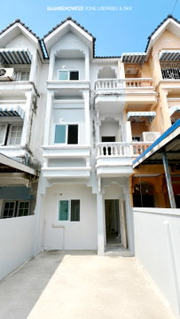 CB121 ทาวน์เฮาส์ 3 ห้องนอน ลาดพร้าว