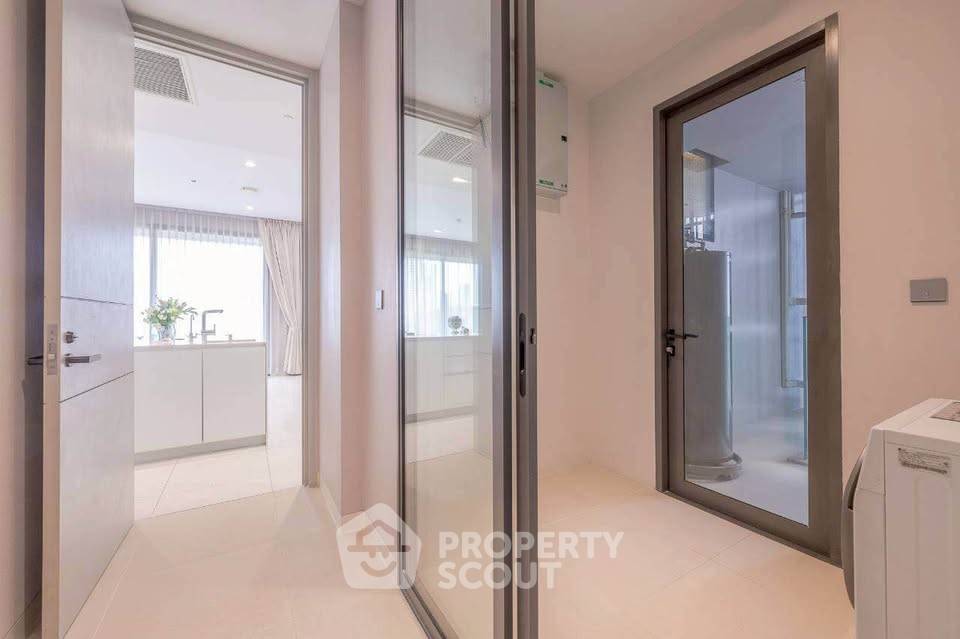 picture 2-BR 137 Sqm Condo In Vittorio Sukhumvit 39, 100m to BTS Phrom Phong (ID 3054122) - 14/38