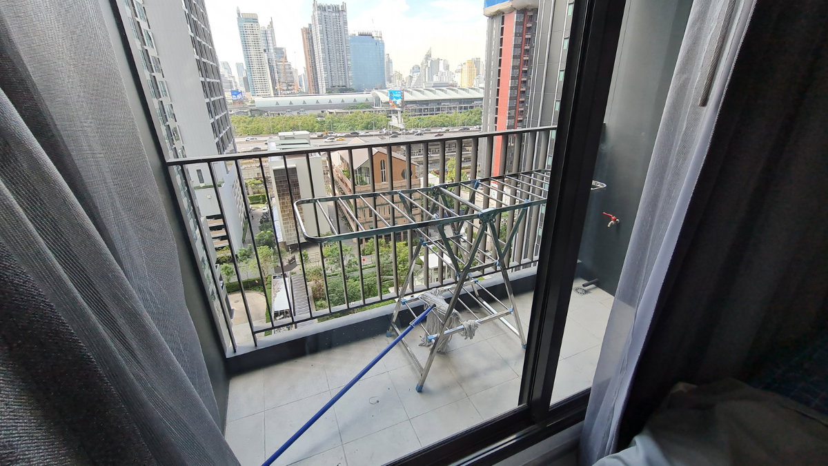 picture Code: 26KJ3473 for rent Life Asoke - Rama 9 🔥🔥 Line ID: @kjcondo (with @)🔥🔥 - 10/17