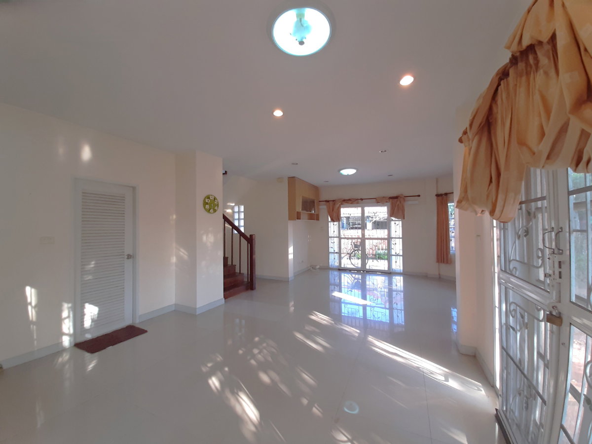 รูป บ้านเดี่ยว ม.สินเพชร จันทน์ทองเอี่ยม บางบัวทอง  59.5 ตรว. 3 นอน 2 น้ำ 4 จอด (ภายนอกอีก 4 รวมทั้งหมด 8 คัน ) ปกติ 4.4 ล้าน เหลือ 4.0 ล้าน  โ085-0732541 - รูปที่ 9/19